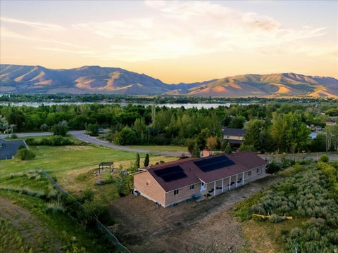 Homes For Sale - 991 S 6525<br/> Huntsville, UT 84317