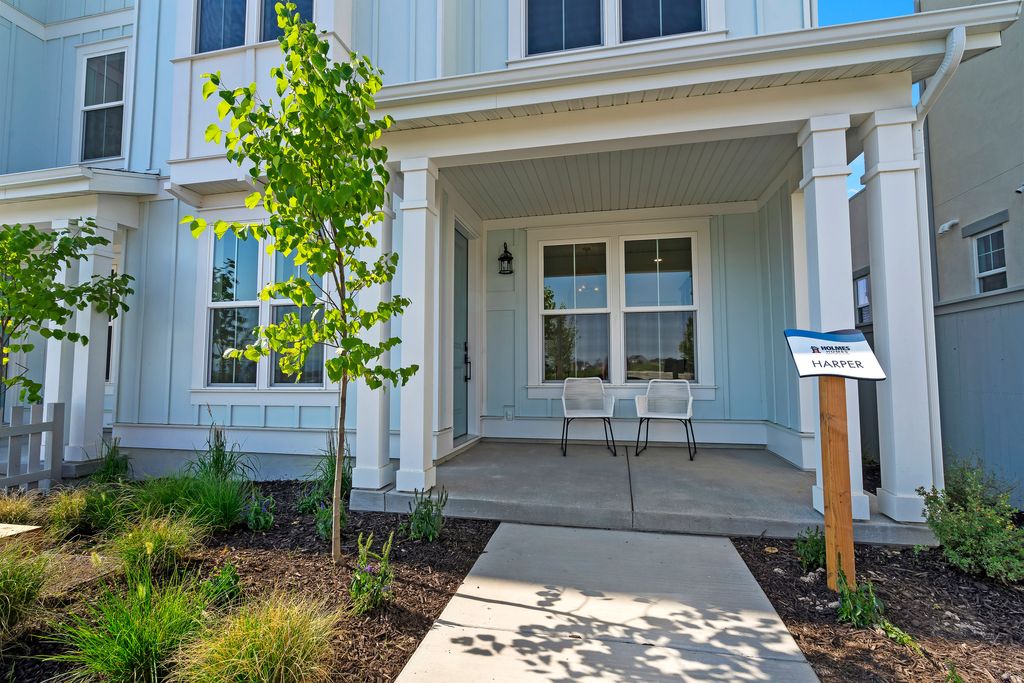 Photo of 11364 S WATERCOURSE RD W #390, South Jordan, UT 84009 (MLS # 2153426)