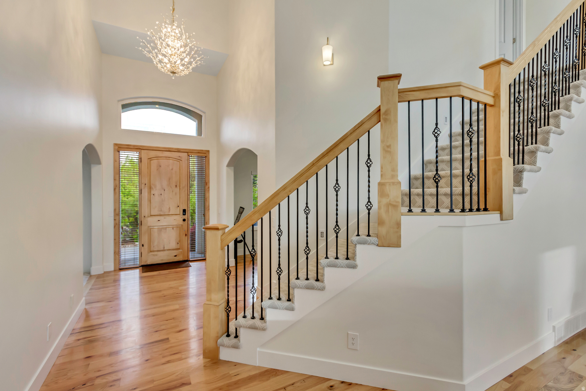 CORNER CANYON VISTA - Residential