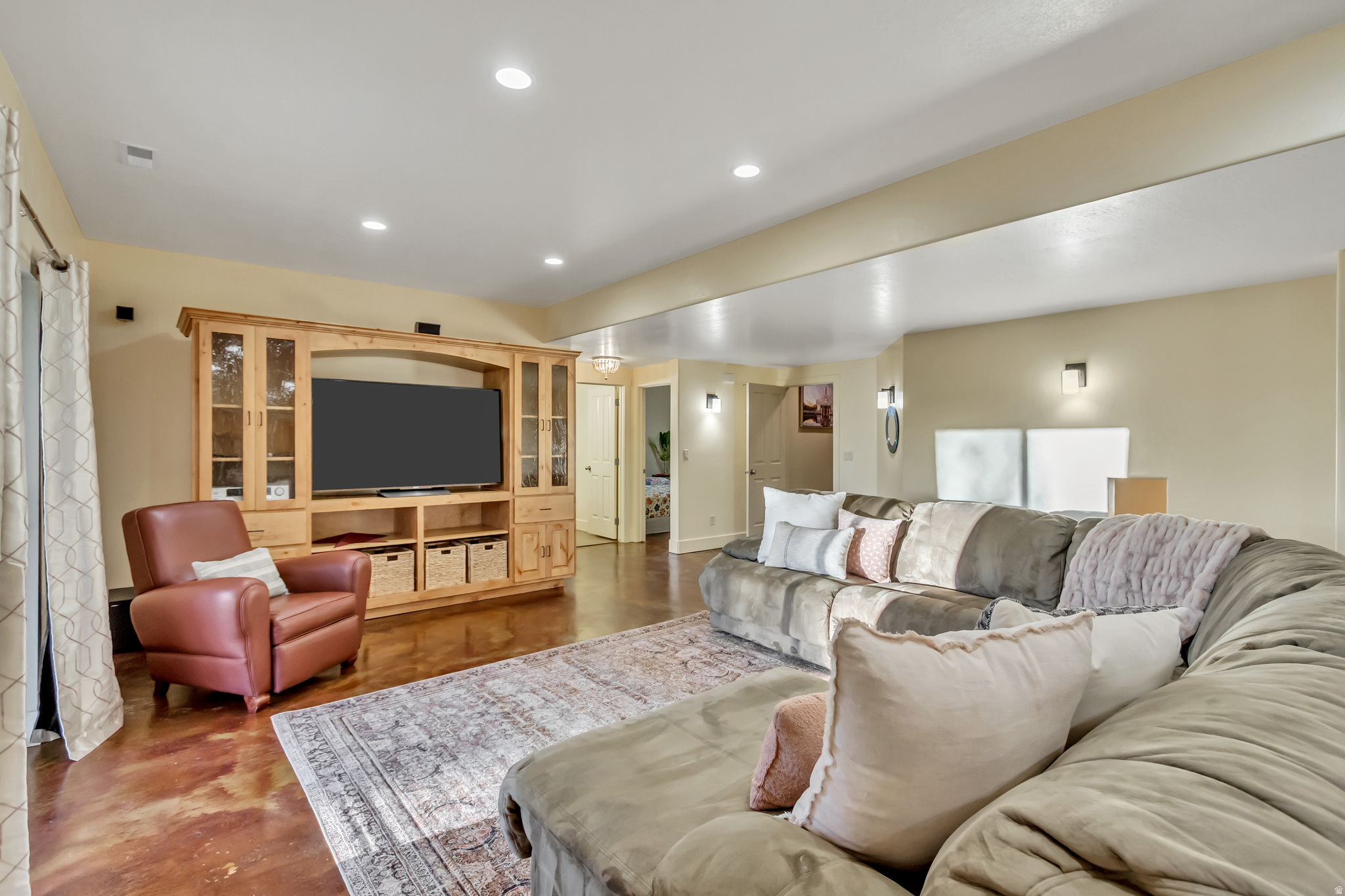 CORNER CANYON VISTA - Residential