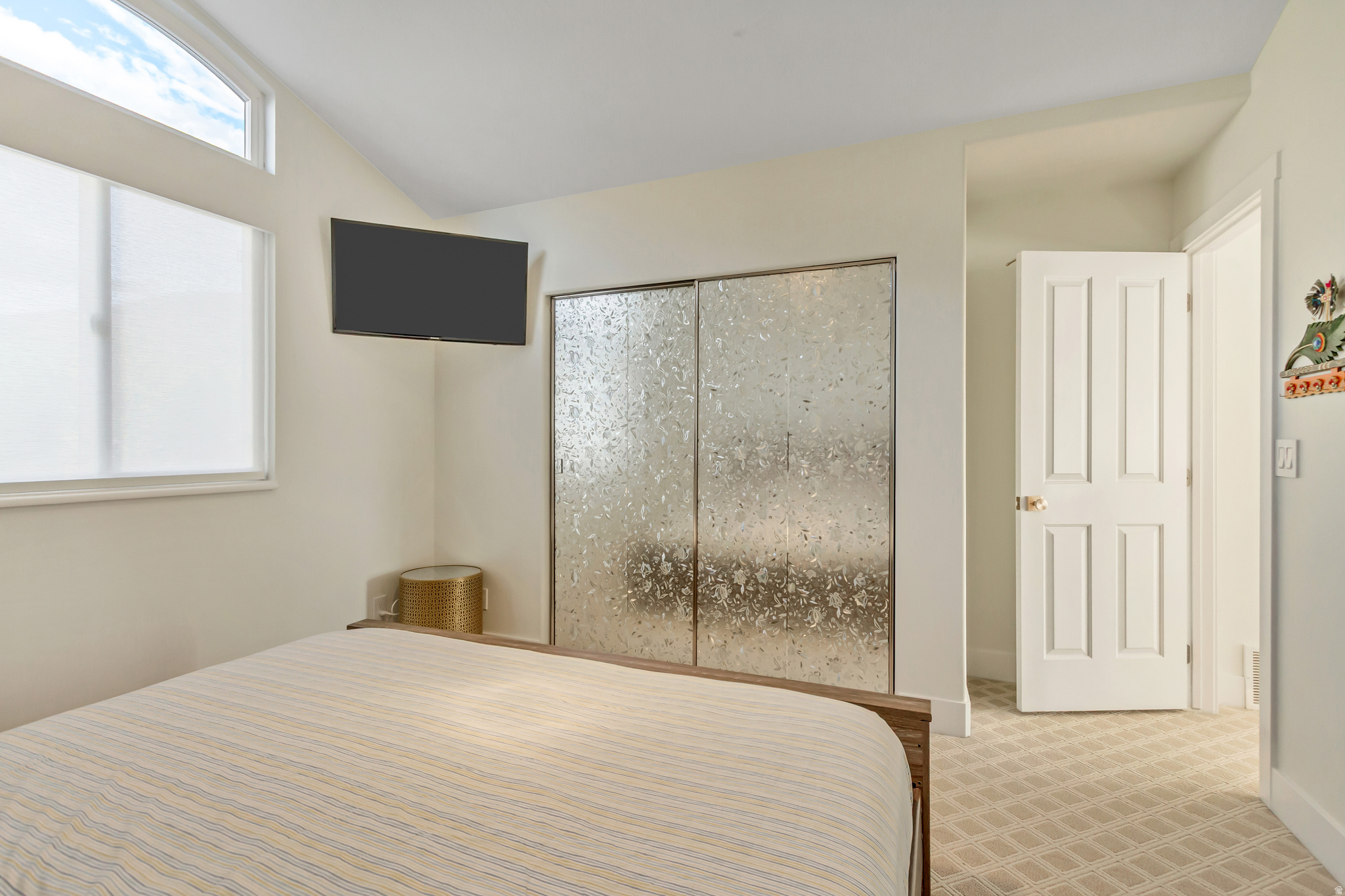 CORNER CANYON VISTA - Residential