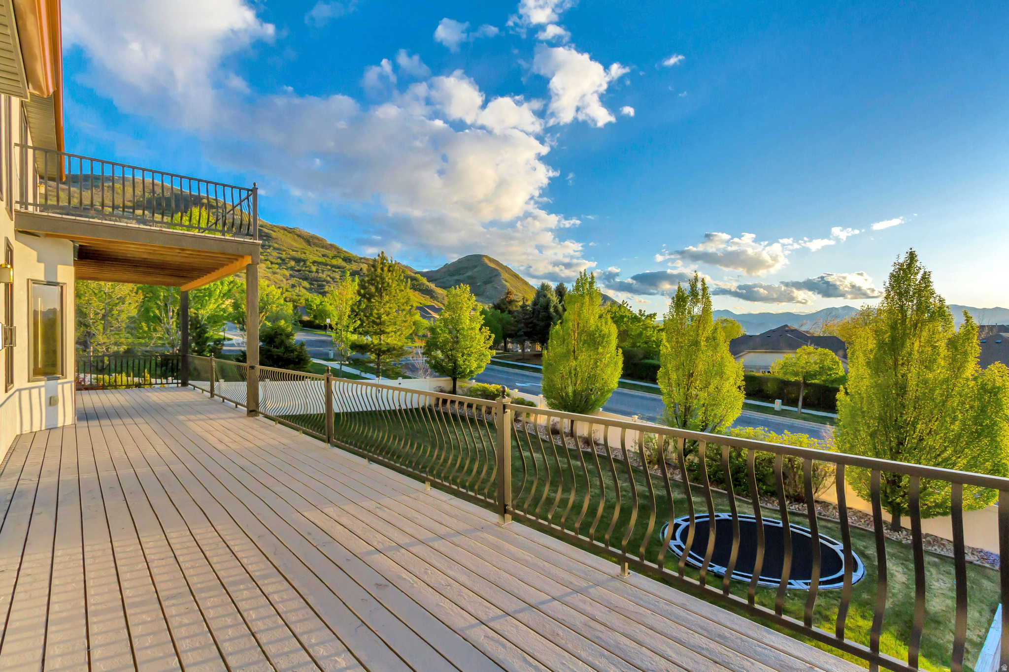 CORNER CANYON VISTA - Residential