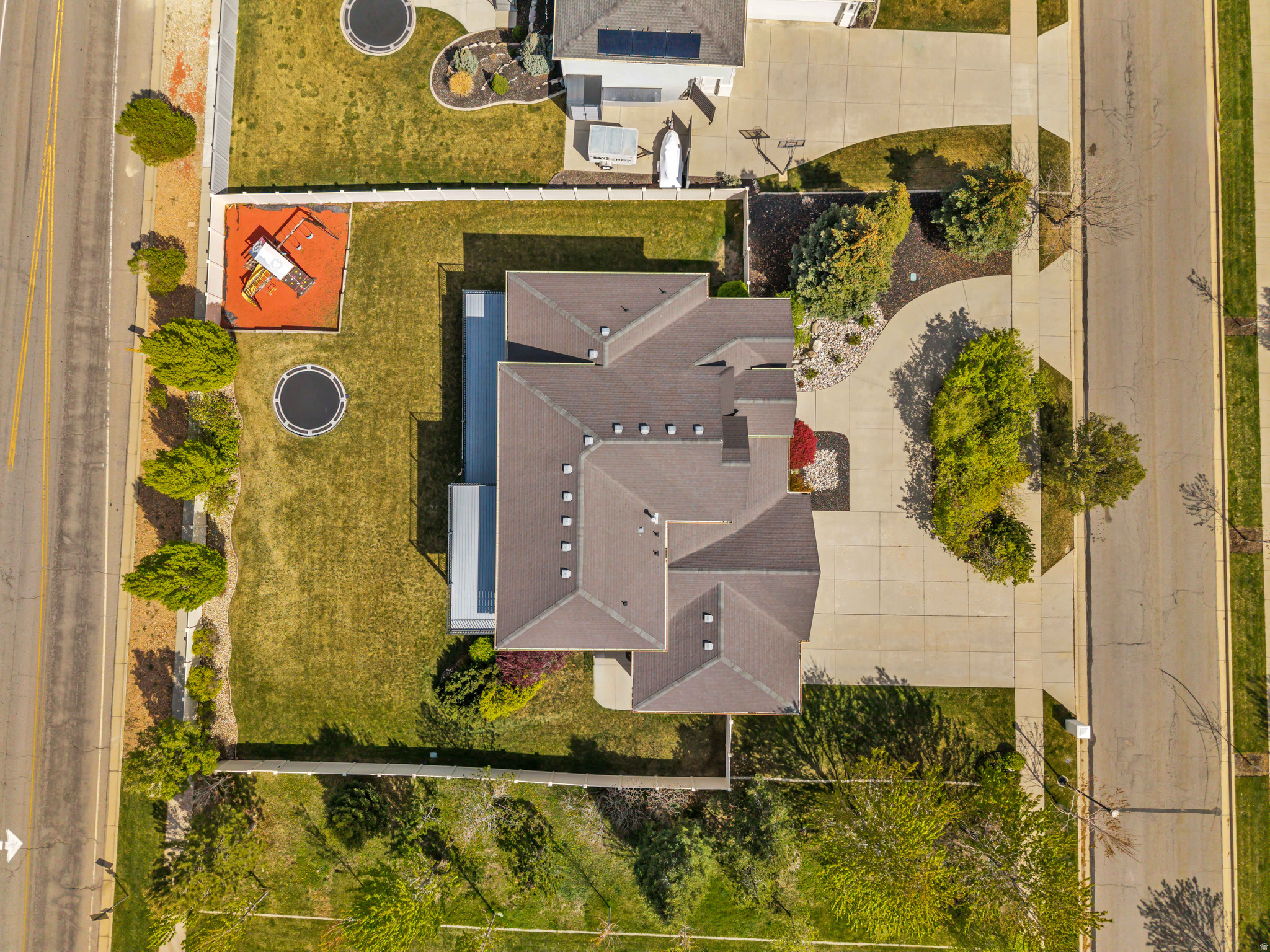 CORNER CANYON VISTA - Residential