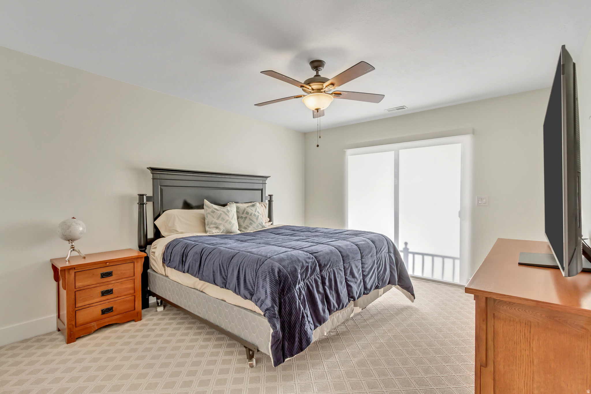 CORNER CANYON VISTA - Residential