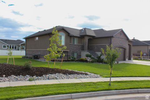 Tiny photo for 2673 W 2125 N, Farr West, UT 84404 (MLS # 2115594)