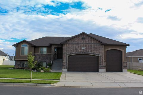 Tiny photo for 2673 W 2125 N, Farr West, UT 84404 (MLS # 2115594)