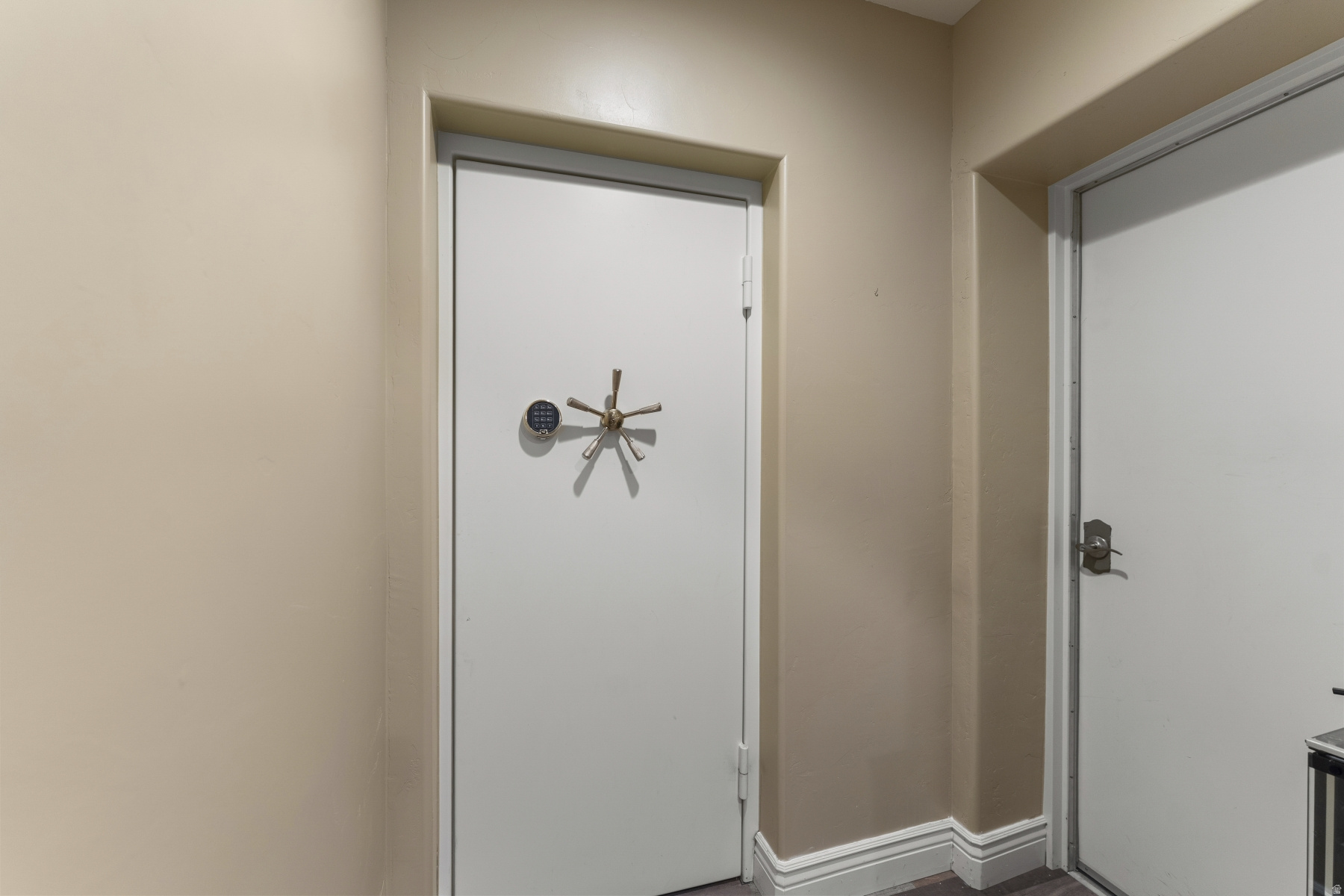 YATES MINOR - Residential