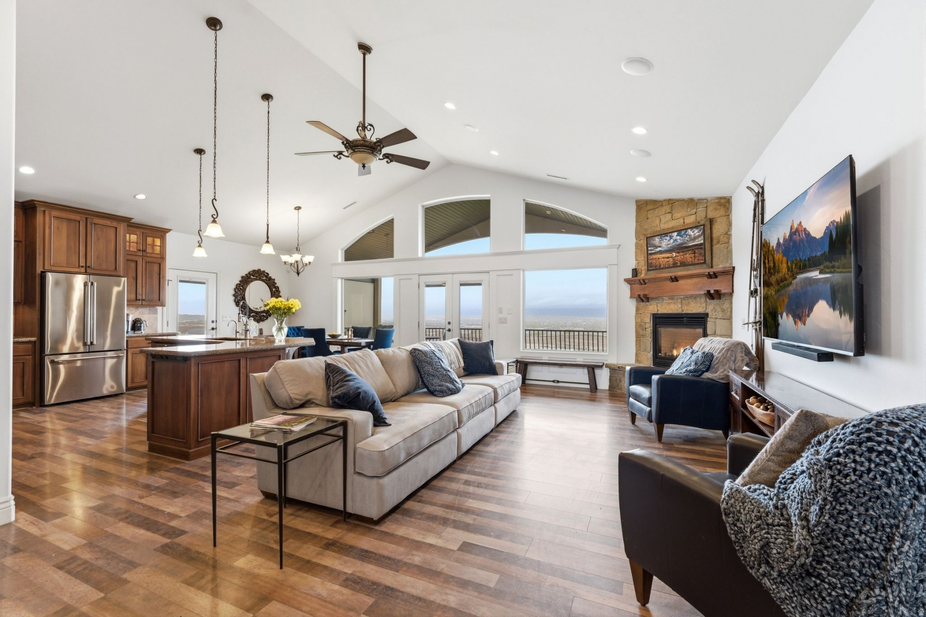 YATES MINOR - Residential