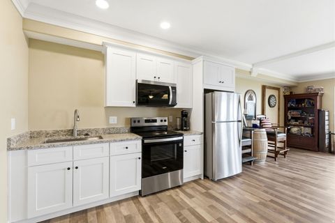 Tiny photo for 1102 N SUMMIT VIEW DR, Saratoga Springs, UT 84045 (MLS # 2148625)