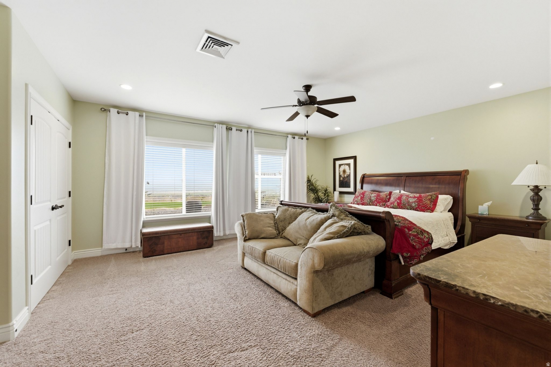 YATES MINOR - Residential