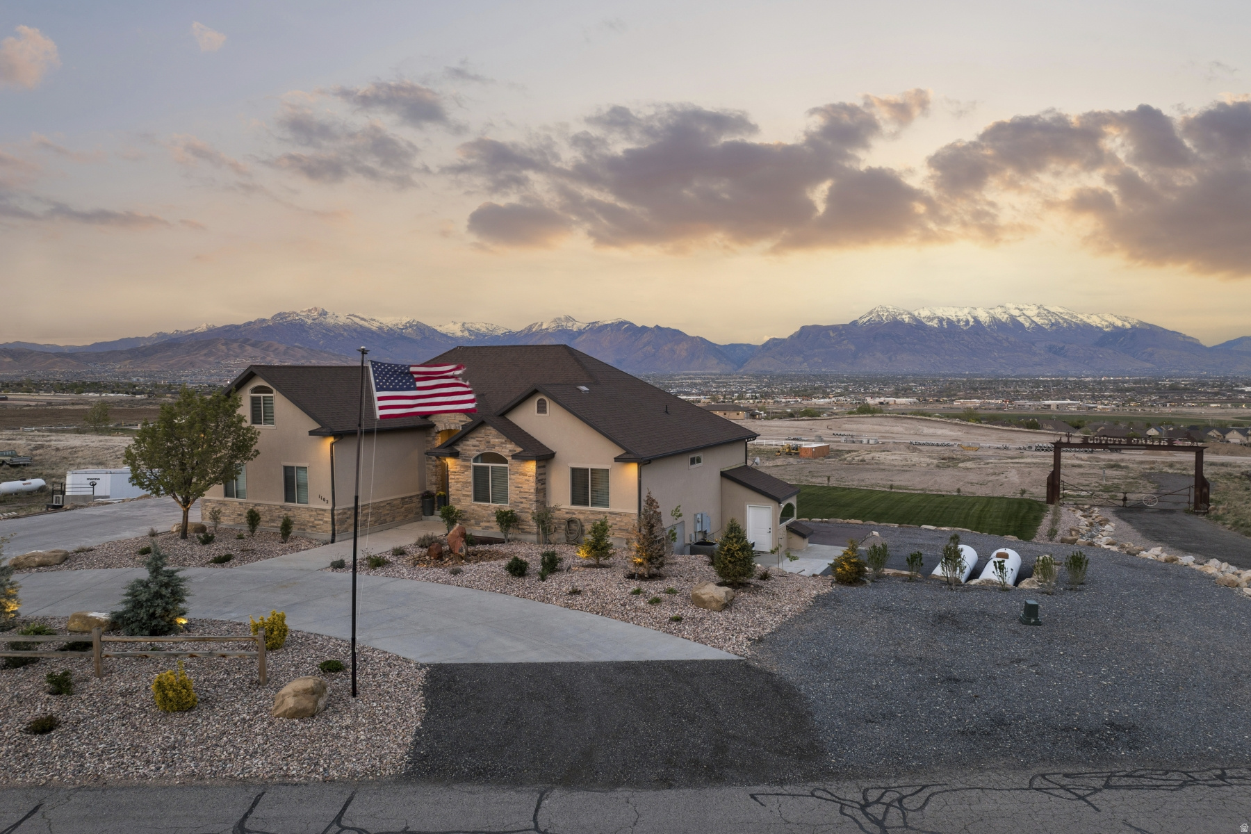 YATES MINOR - Residential