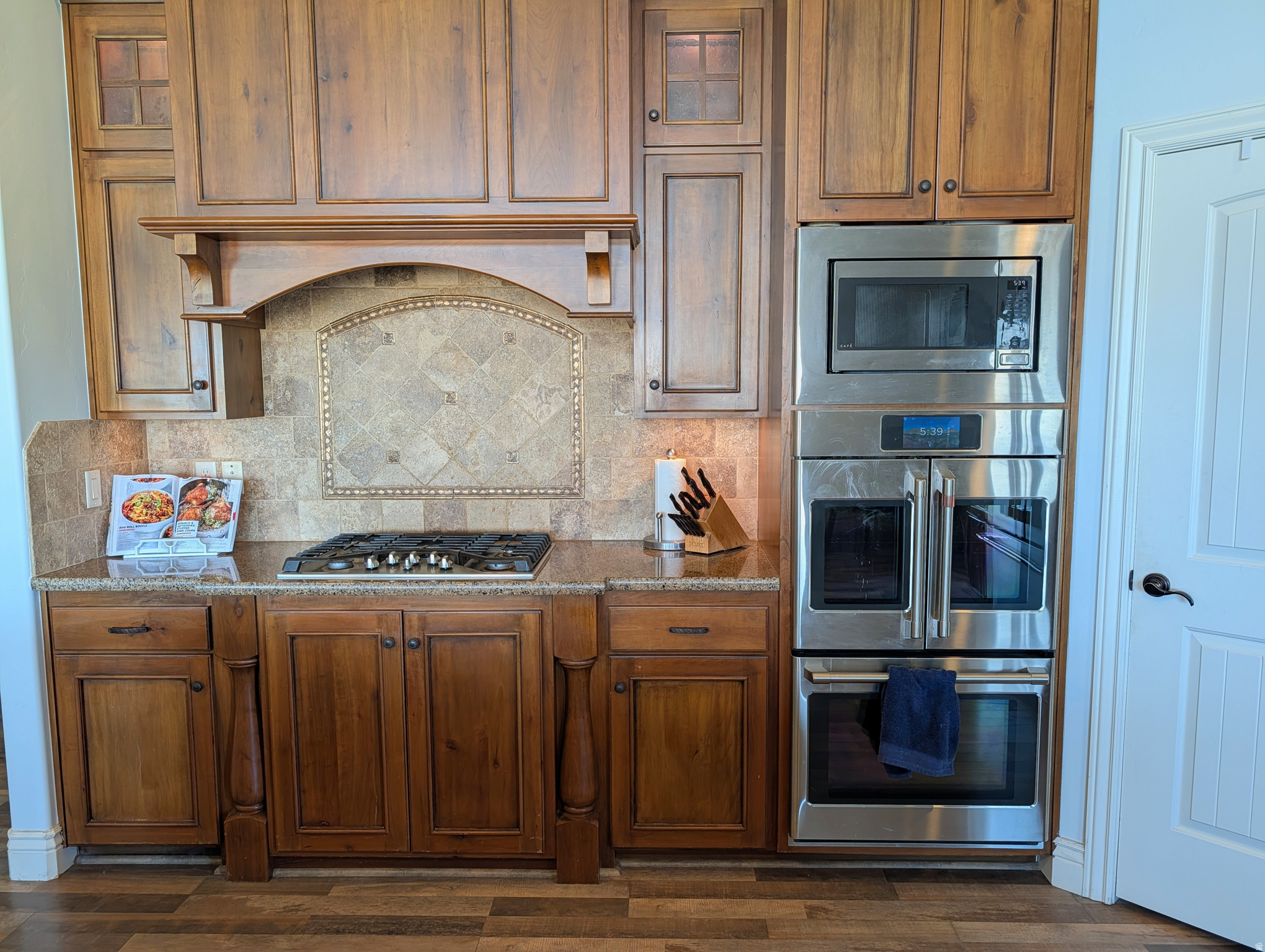 YATES MINOR - Residential