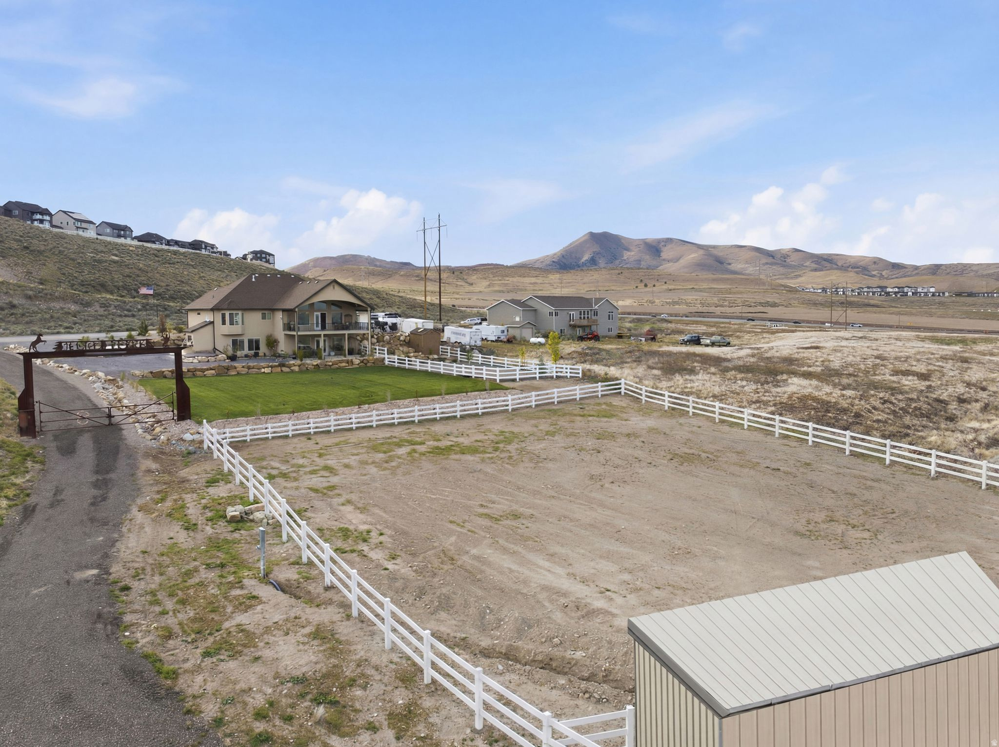 YATES MINOR - Residential