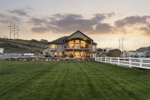 Tiny photo for 1102 N SUMMIT VIEW DR, Saratoga Springs, UT 84045 (MLS # 2148625)
