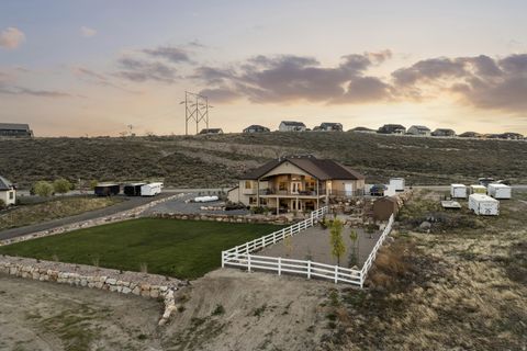 Tiny photo for 1102 N SUMMIT VIEW DR, Saratoga Springs, UT 84045 (MLS # 2148625)