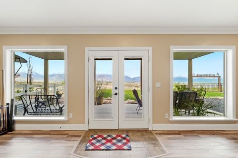 Tiny photo for 1102 N SUMMIT VIEW DR, Saratoga Springs, UT 84045 (MLS # 2148625)