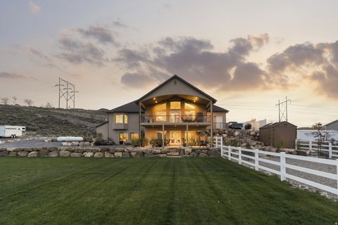 Tiny photo for 1102 N SUMMIT VIEW DR, Saratoga Springs, UT 84045 (MLS # 2148625)