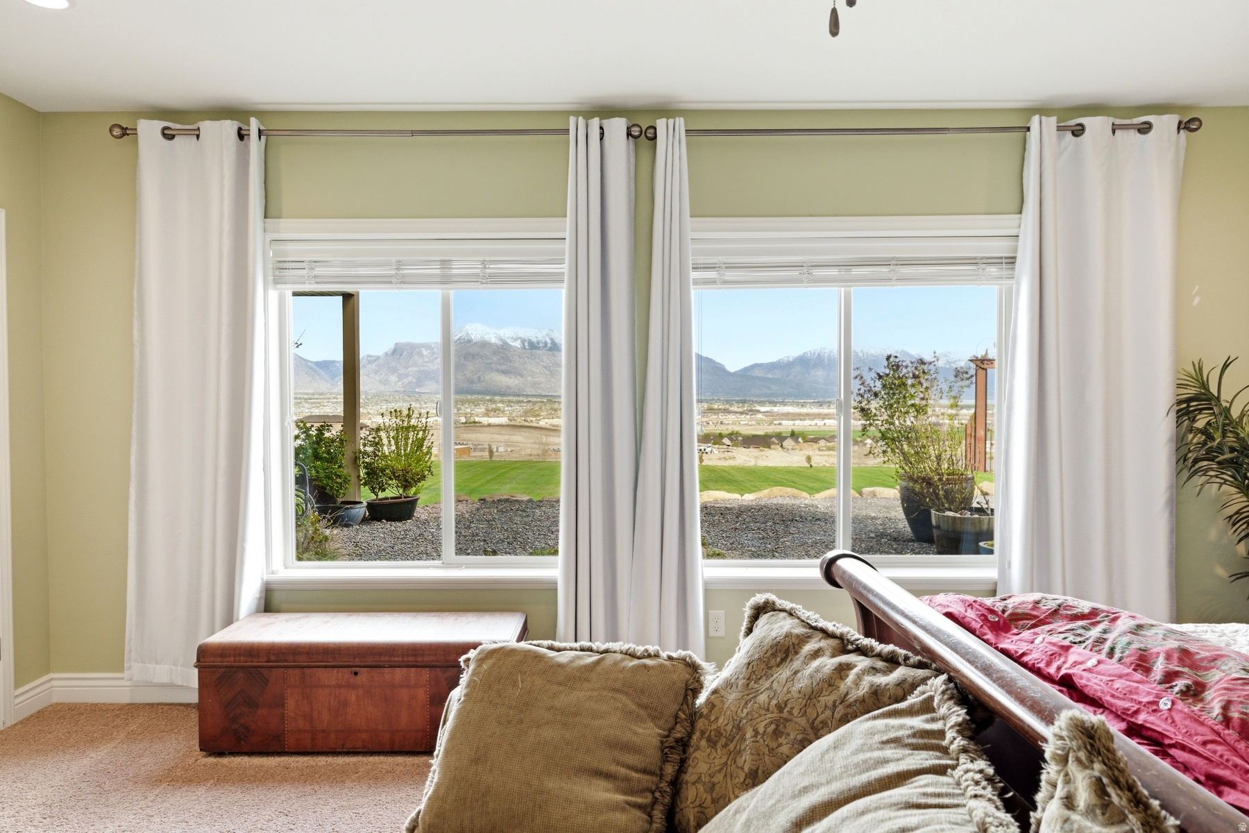 YATES MINOR - Residential