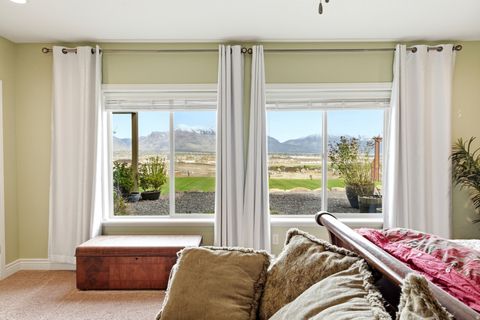 Tiny photo for 1102 N SUMMIT VIEW DR, Saratoga Springs, UT 84045 (MLS # 2148625)