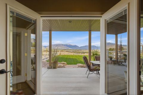 Tiny photo for 1102 N SUMMIT VIEW DR, Saratoga Springs, UT 84045 (MLS # 2148625)