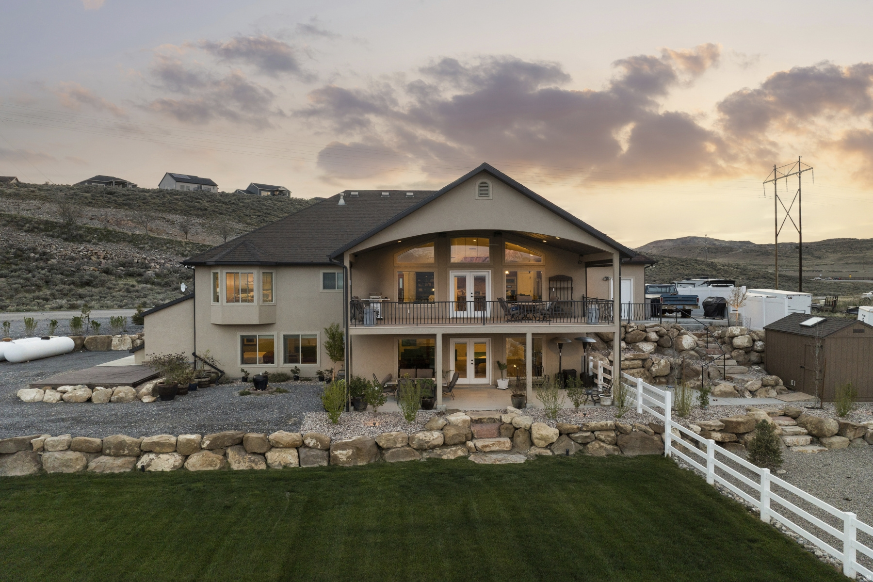 YATES MINOR - Residential