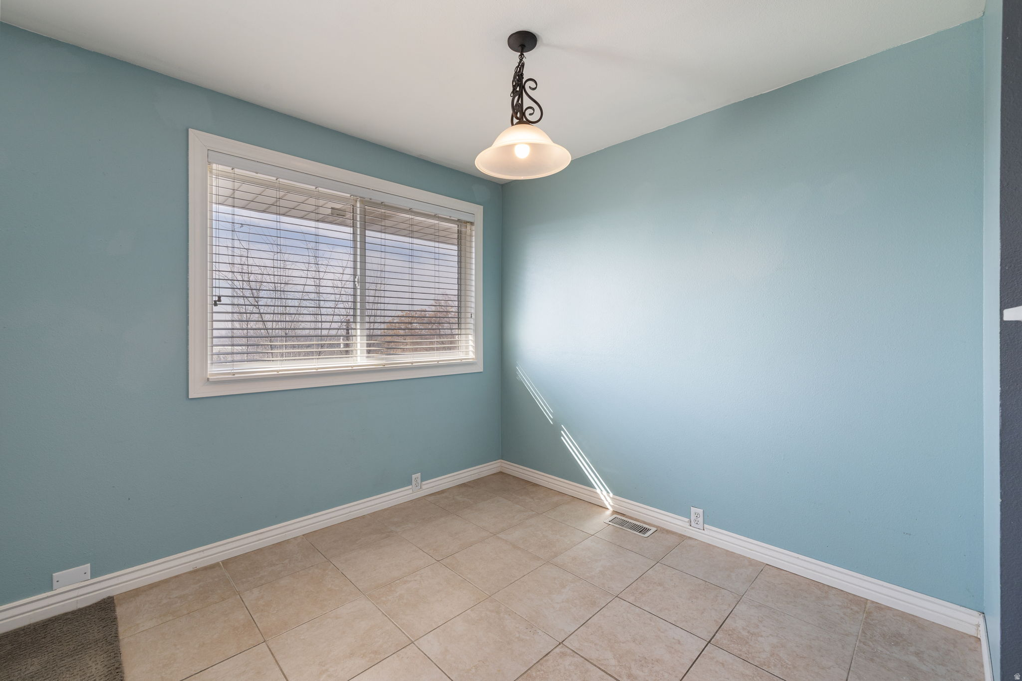 MANSION HOUSE CONDO - Residential