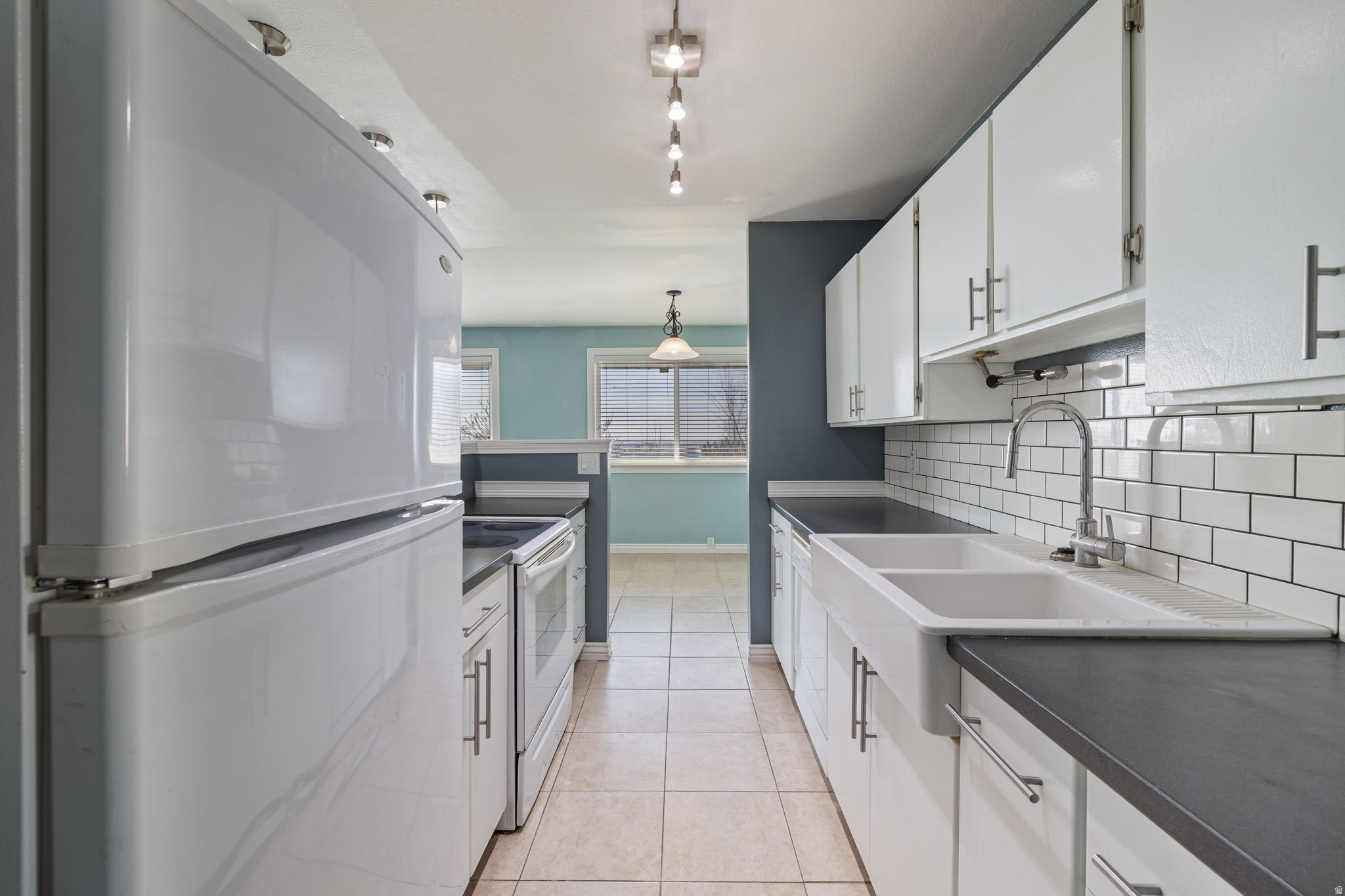 MANSION HOUSE CONDO - Residential