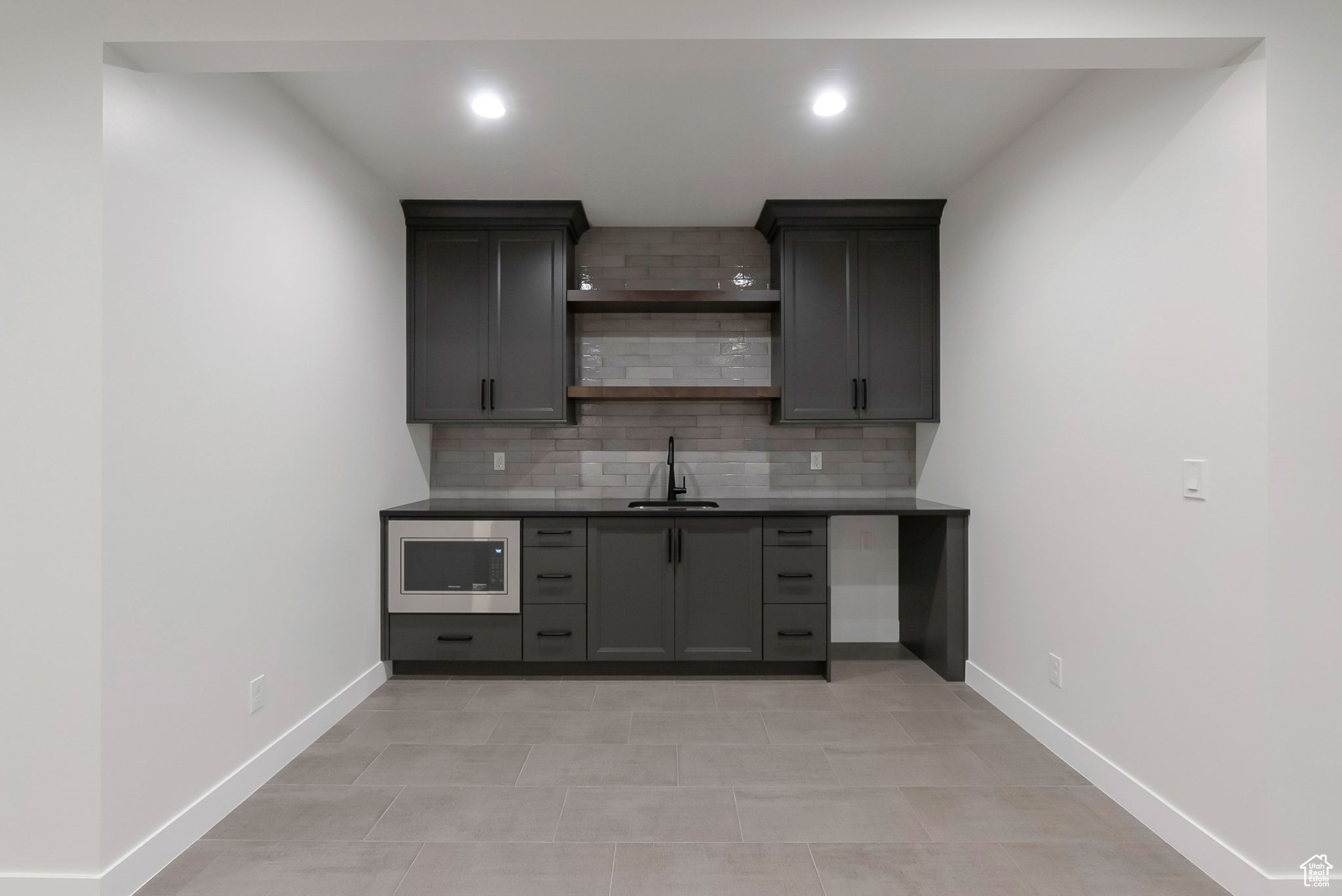 BLOSSOM HILL - Residential