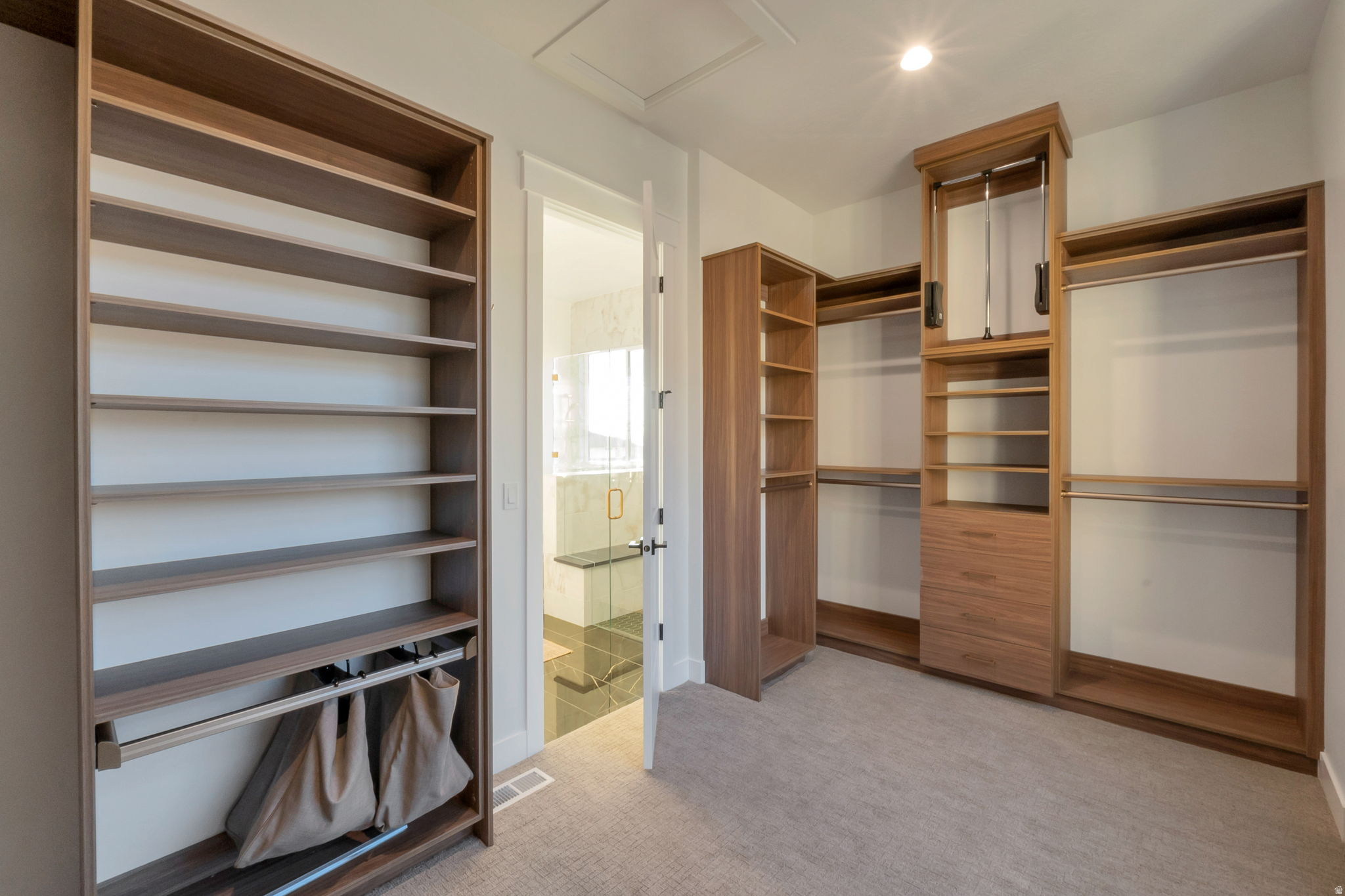 BLOSSOM HILL - Residential