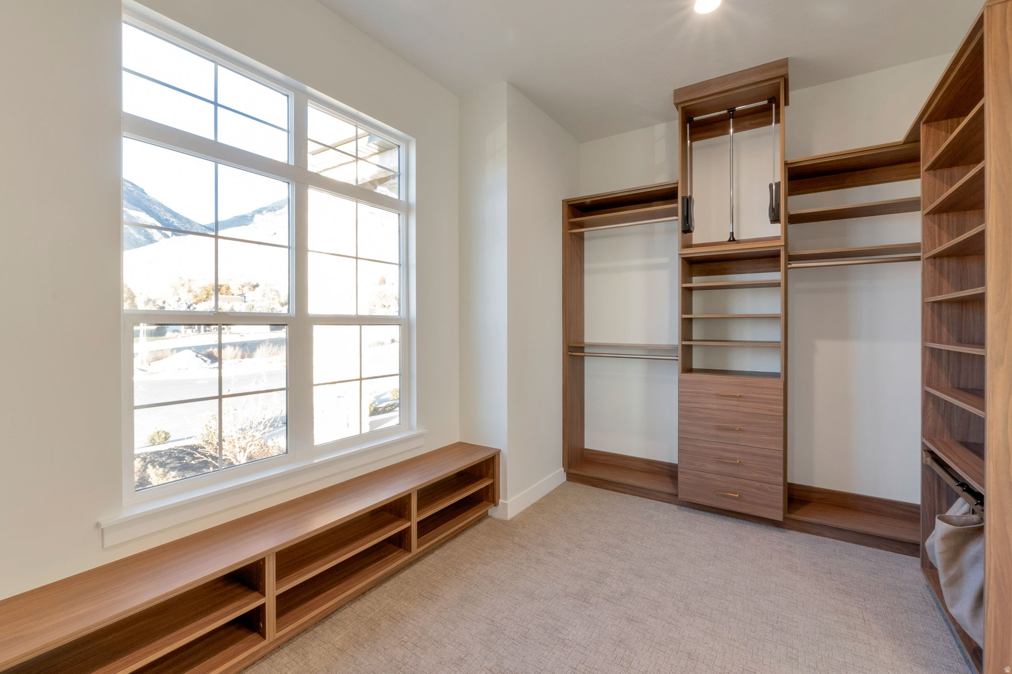 BLOSSOM HILL - Residential