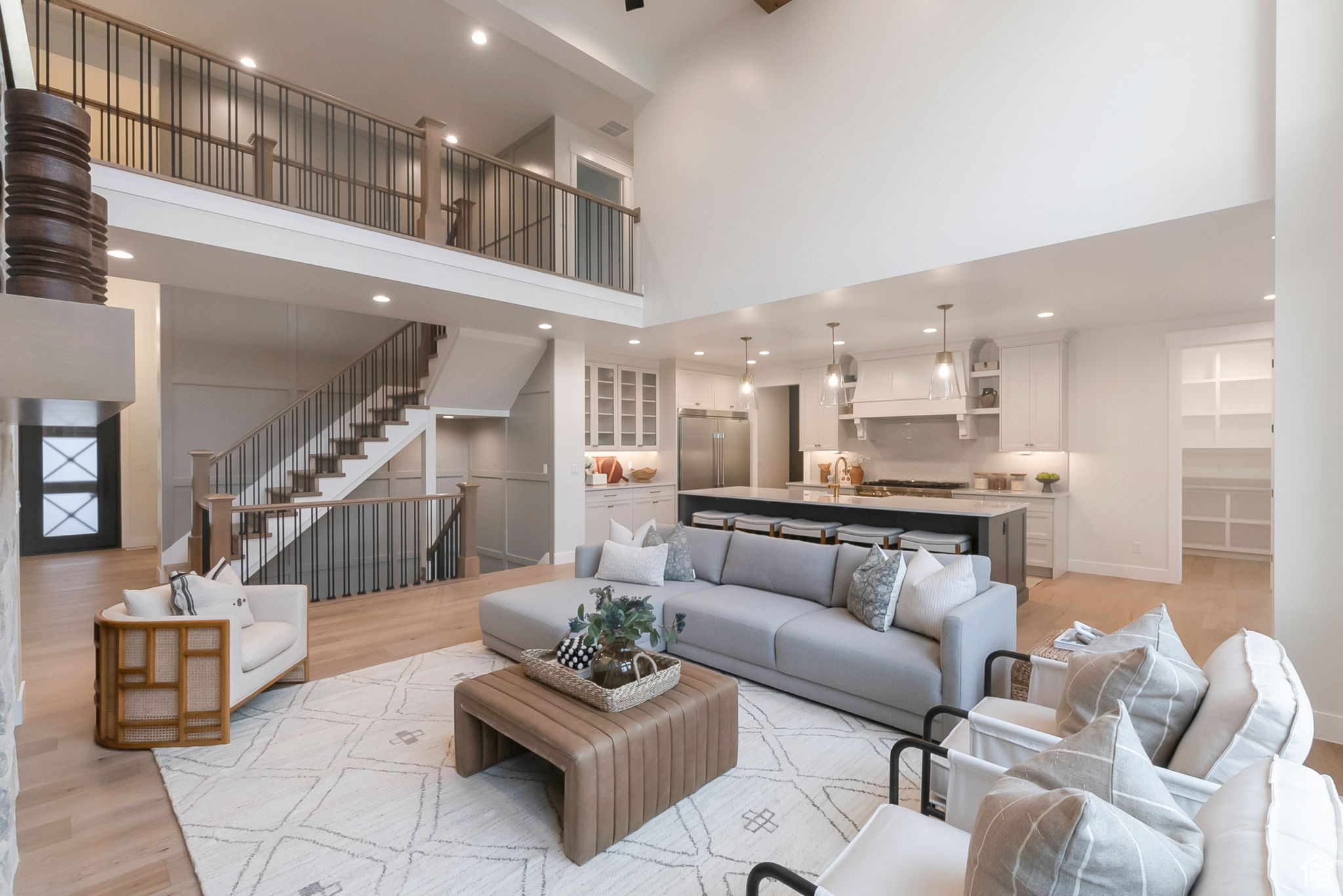 BLOSSOM HILL - Residential