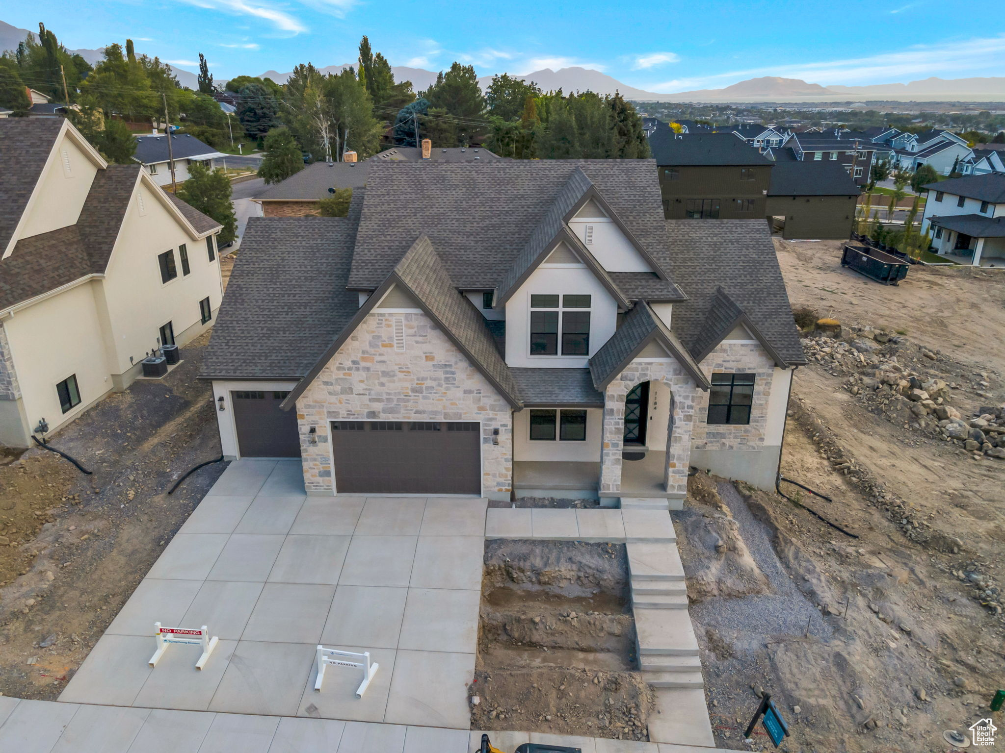 BLOSSOM HILL - Residential