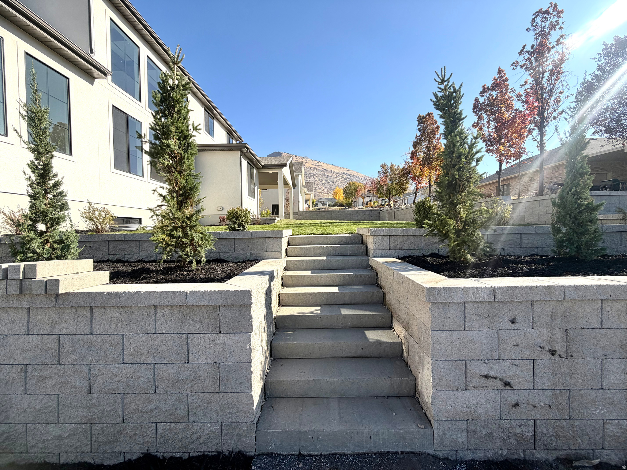 BLOSSOM HILL - Residential