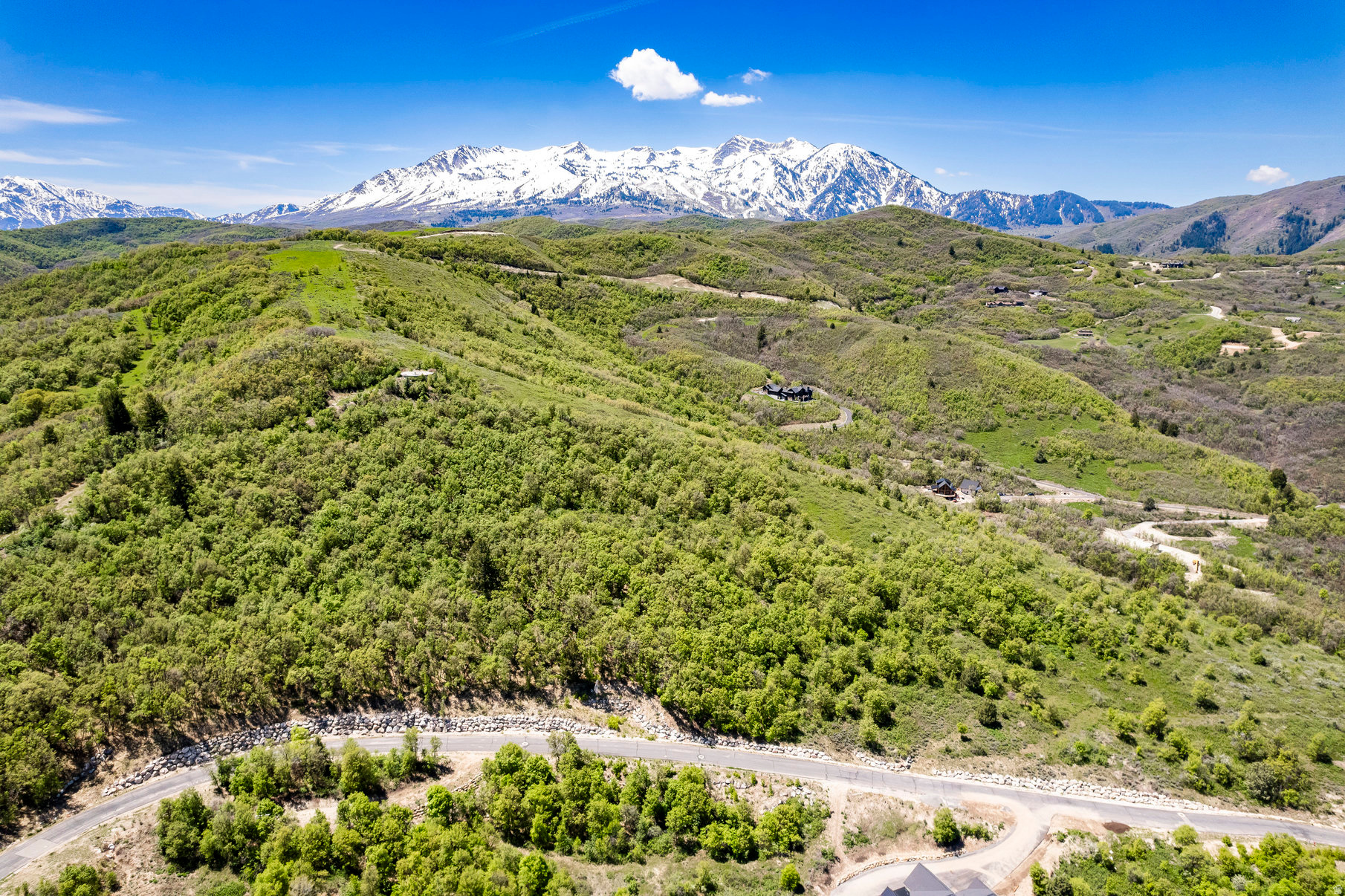 HAWKINS CREEK - Land