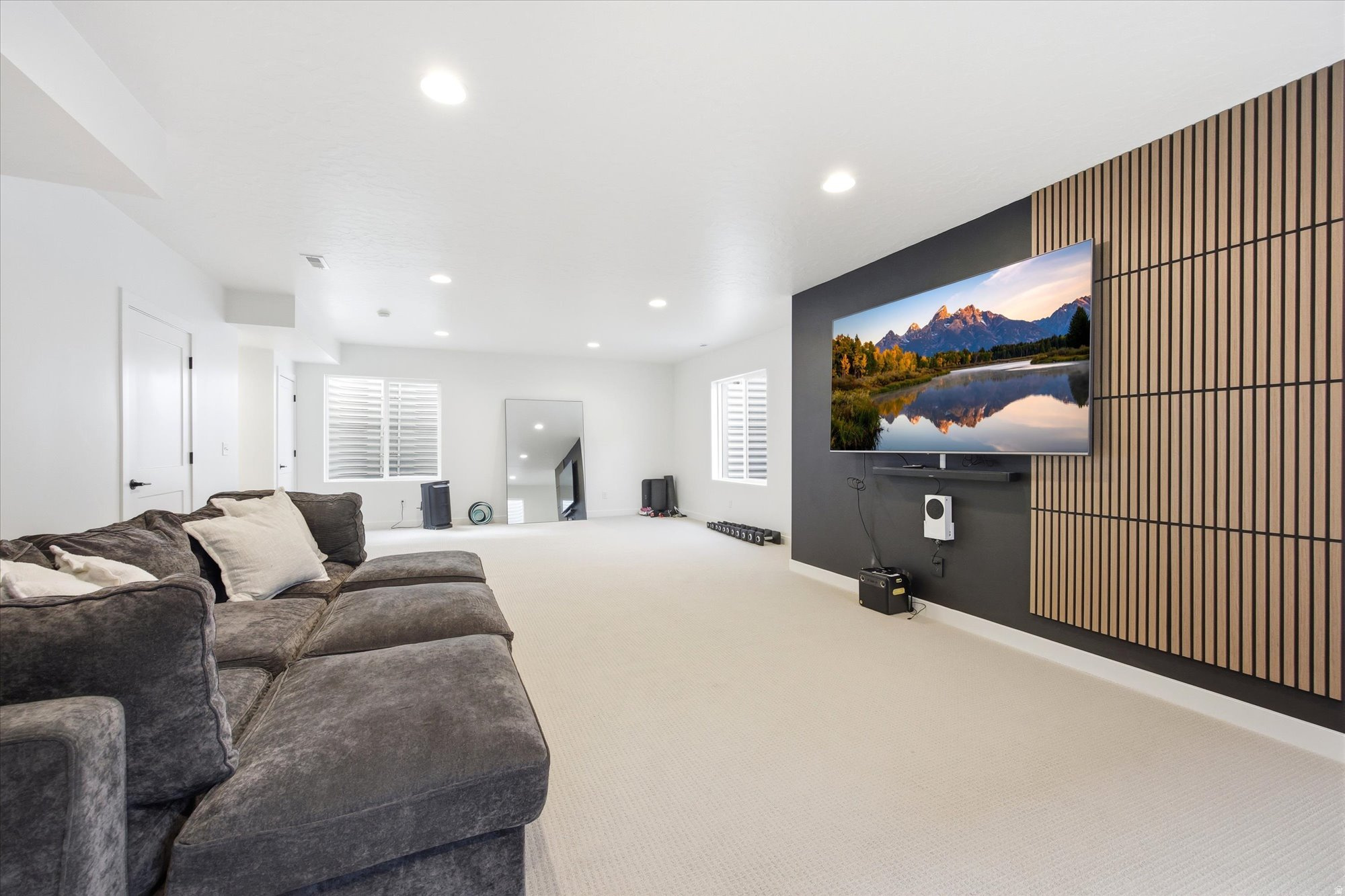 CANYON POINT - Residential