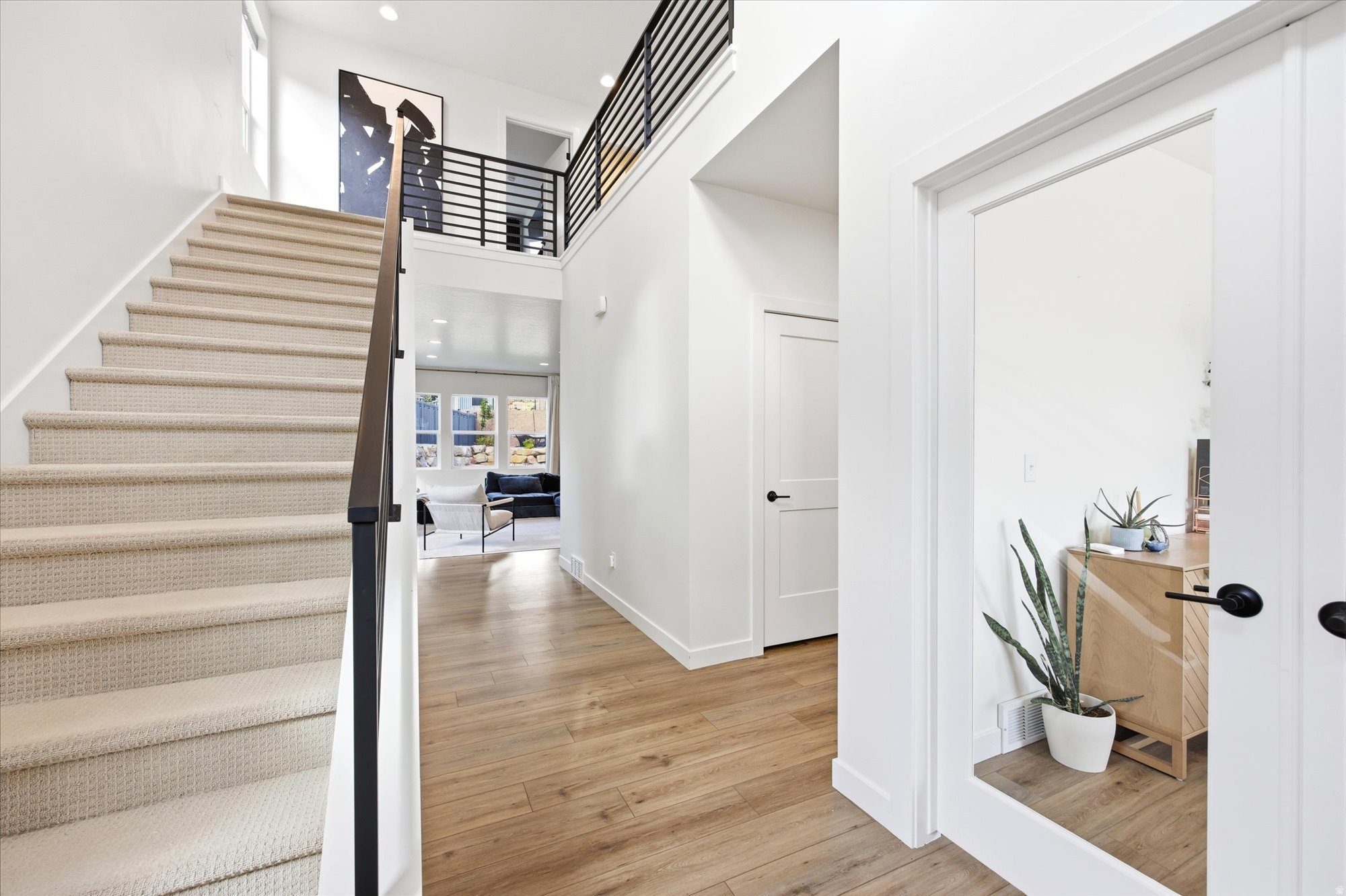 CANYON POINT - Residential