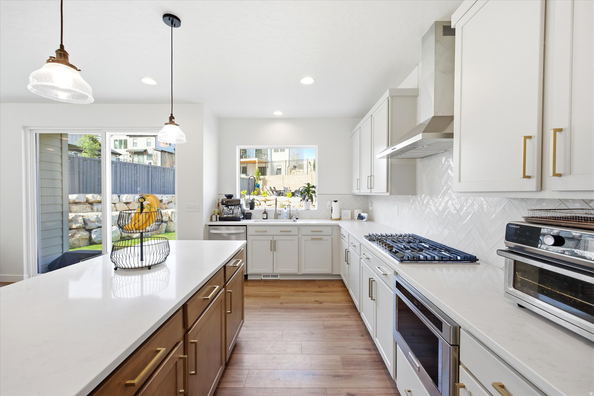 CANYON POINT - Residential