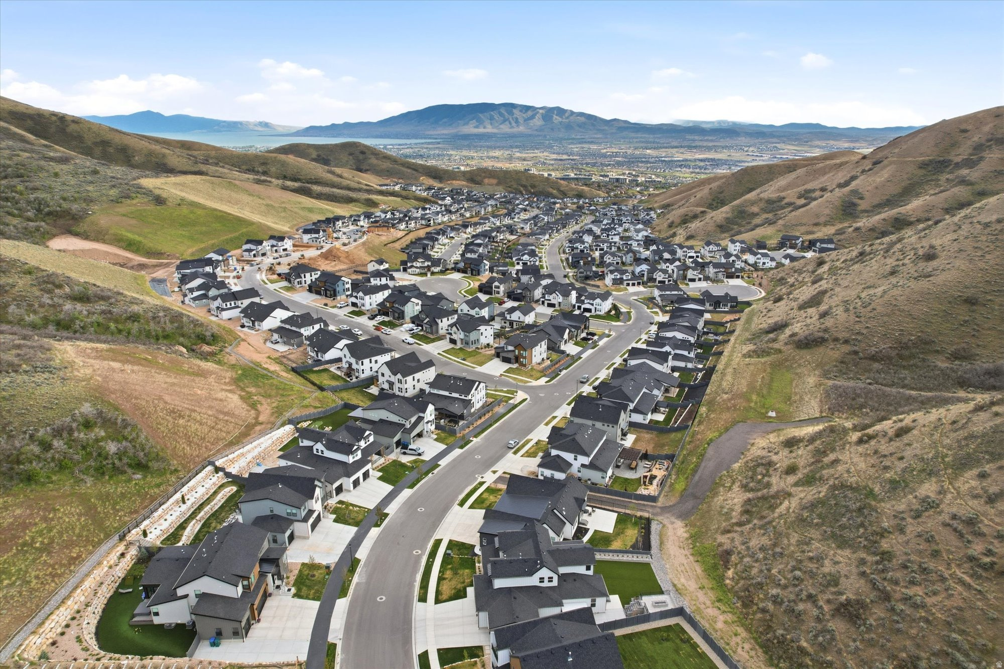 CANYON POINT - Residential