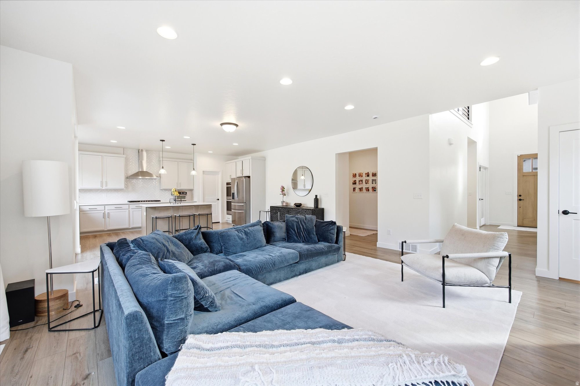 CANYON POINT - Residential