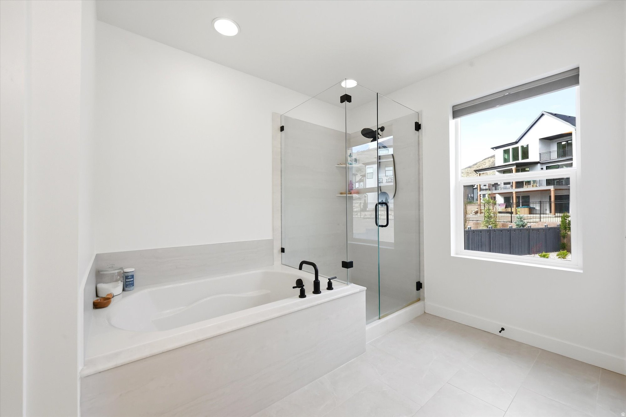 CANYON POINT - Residential