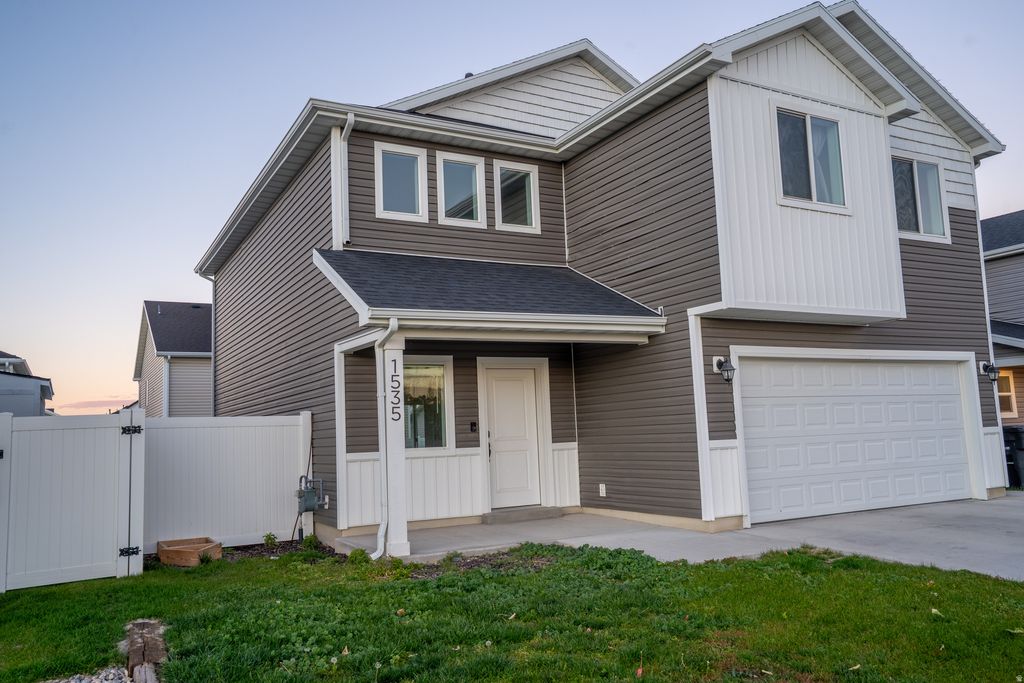 Photo of 1535 W 2200 S, Wellsville, UT 84339 (MLS # 2121730)