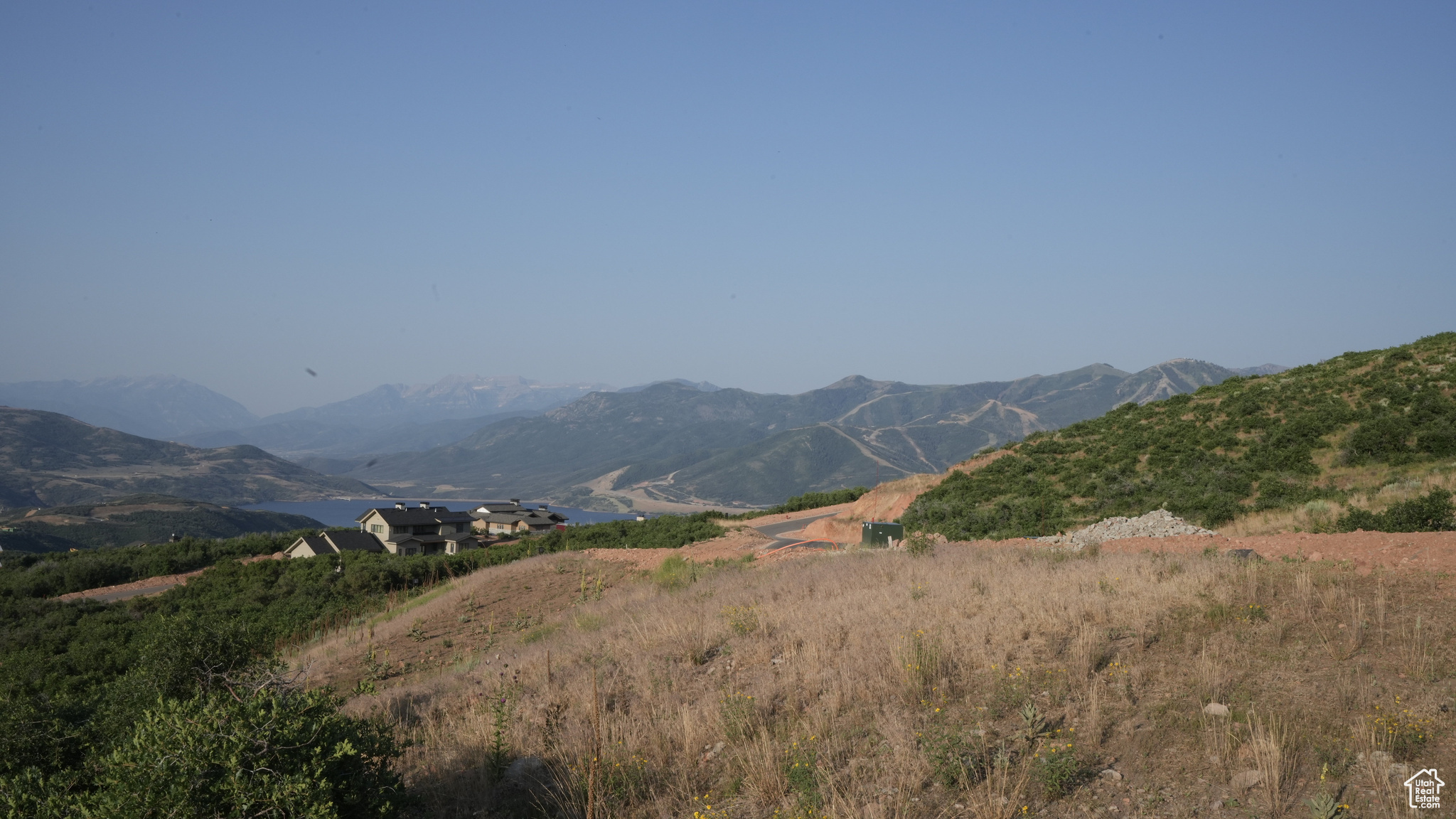 GOLDEN EAGLE - Land