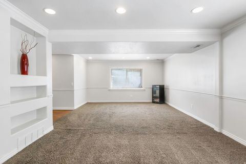 Tiny photo for 302 W HIDDEN HOLLOW DR S, Orem, UT 84058 (MLS # 2151111)