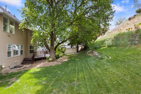 Tiny photo for 302 W HIDDEN HOLLOW DR S, Orem, UT 84058 (MLS # 2151111)