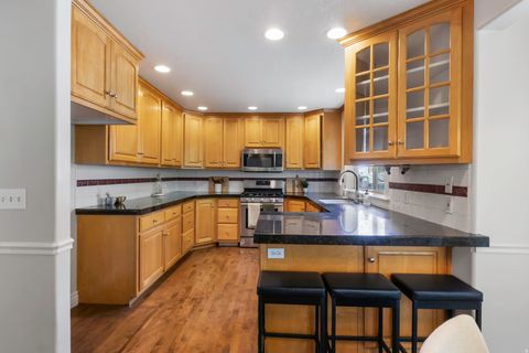 Tiny photo for 302 W HIDDEN HOLLOW DR S, Orem, UT 84058 (MLS # 2151111)