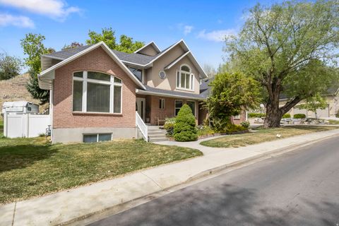 Tiny photo for 302 W HIDDEN HOLLOW DR S, Orem, UT 84058 (MLS # 2151111)