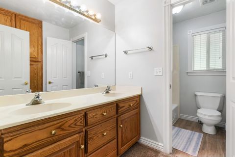 Tiny photo for 302 W HIDDEN HOLLOW DR S, Orem, UT 84058 (MLS # 2151111)