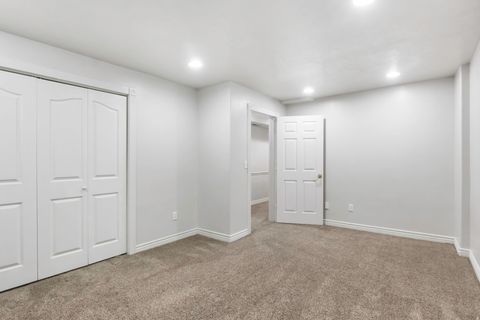 Tiny photo for 302 W HIDDEN HOLLOW DR S, Orem, UT 84058 (MLS # 2151111)