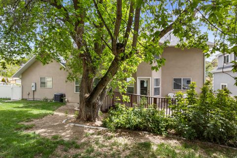 Tiny photo for 302 W HIDDEN HOLLOW DR S, Orem, UT 84058 (MLS # 2151111)