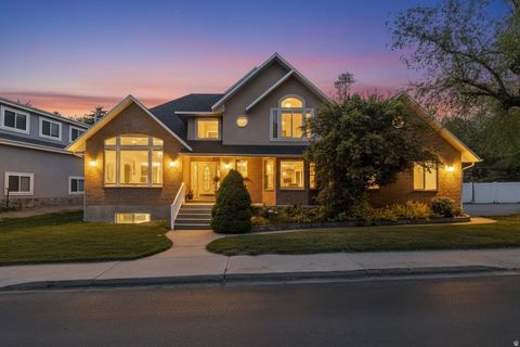 Photo of 302 W HIDDEN HOLLOW DR S, Orem, UT 84058 (MLS # 2151111)